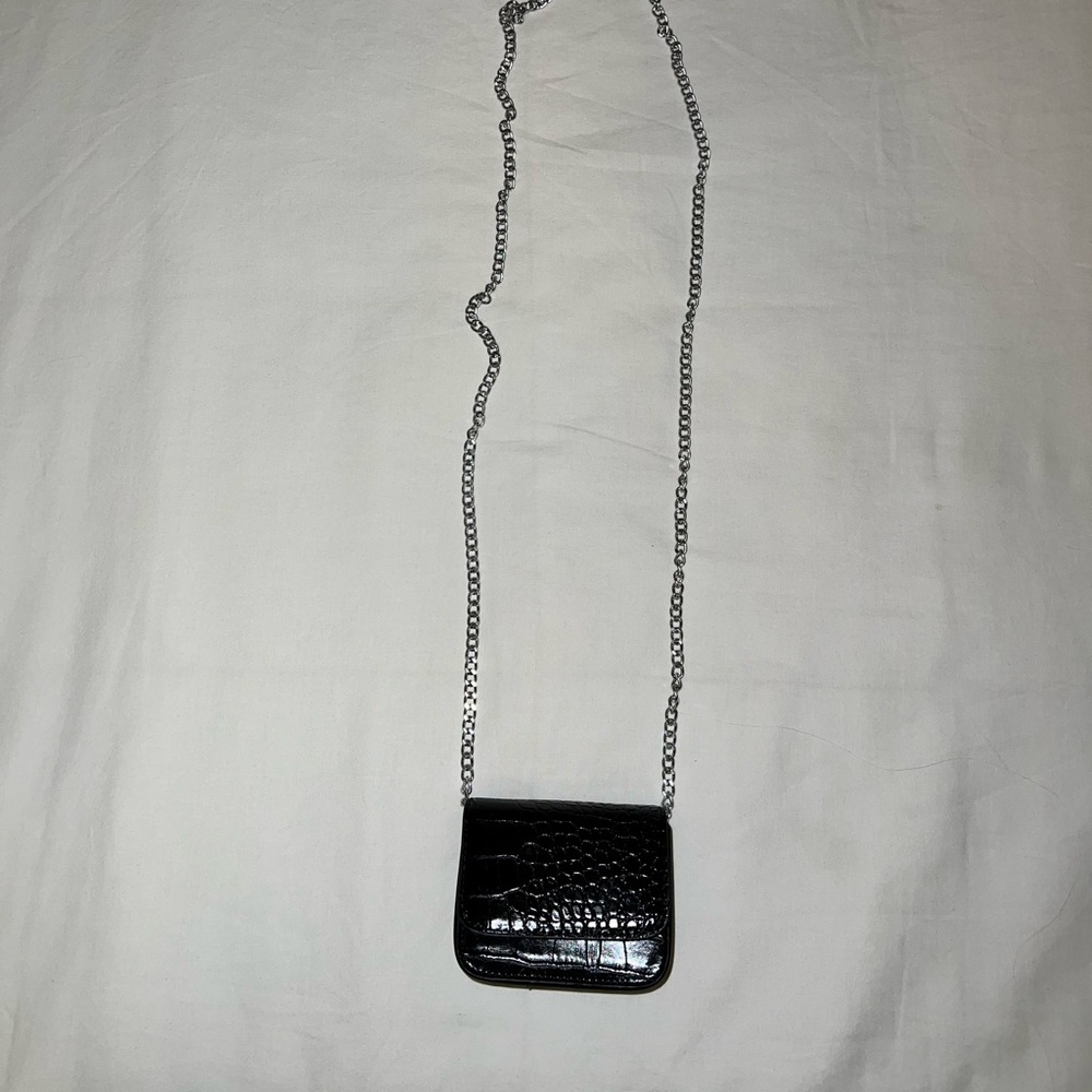urban outfitters mini purse